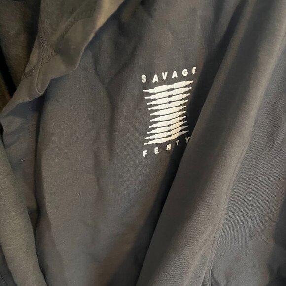 NWT Savage X Fenty Grey Forever Savage Showgirl Short Robe, Size M/L - Picture 6 of 6